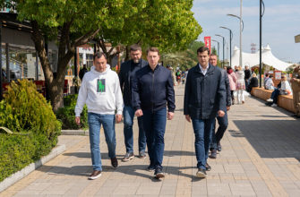 Мэр Сочи Сочи Алексей Копайгородский проверил благоустройство пляжей Адлерского района