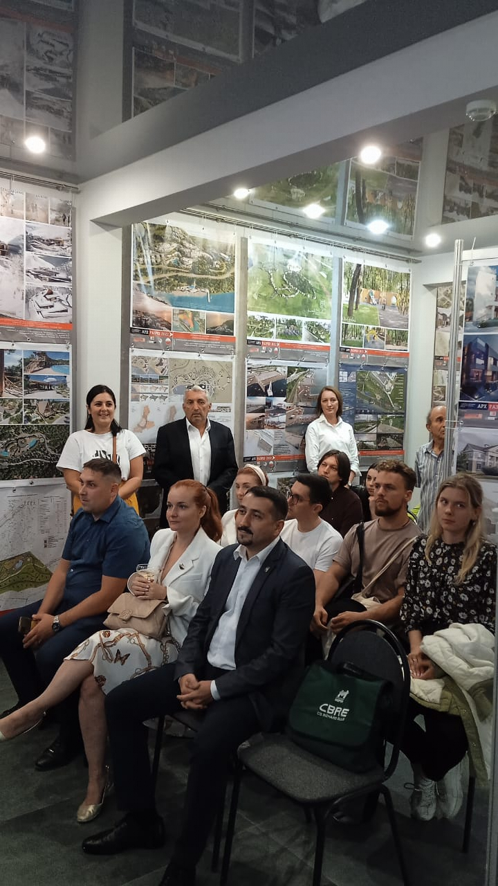 Члены Градостроительного совета приняли участие в открытии конкурса архитектурных проектов «АрхРазрез 2022»