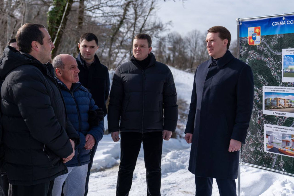 Глава Сочи Алексей Копайгородский встретился с жителями села Верхний Юрт