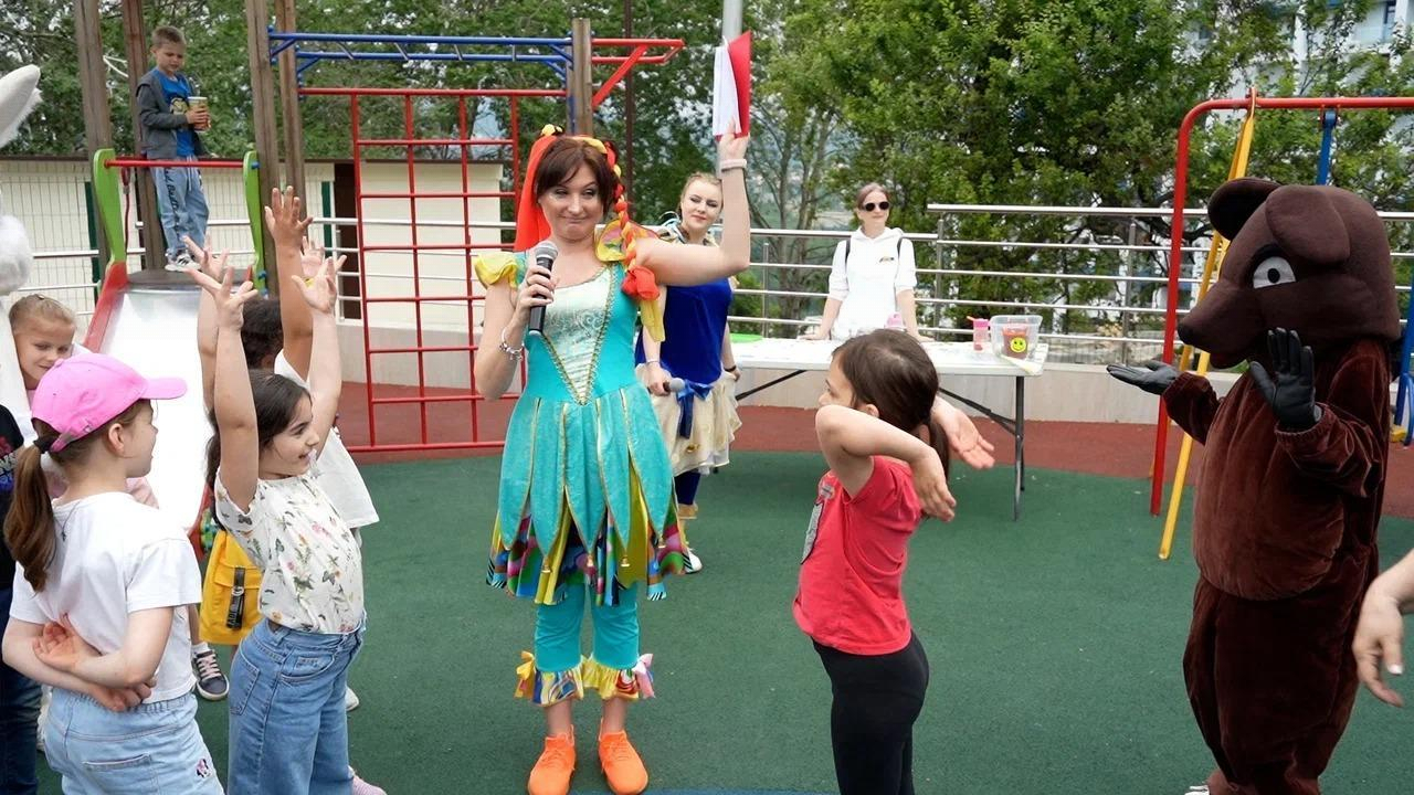 В Сочи открылись 20 новых детских площадок
