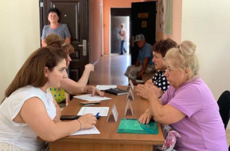 Специалисты мобильной приемной главы Сочи ответили на вопросы жителей двух сел Лазаревского района