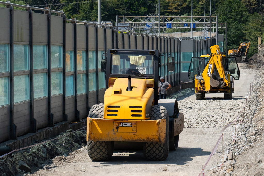В горном кластере Сочи продолжается строительство нового пешеходного маршрута