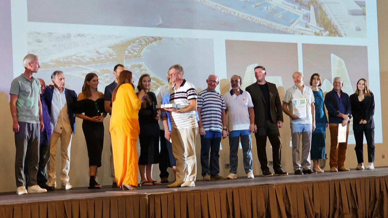 В Сочи награждением победителей яхтенной регаты и архитектурного конкурса «Южный риф шаг в море» завершился фестиваль «ЭкоБерег 2023»
