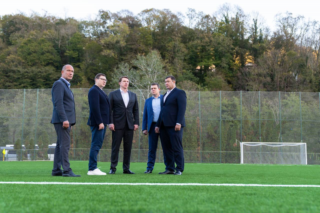 В Сочи обновили футбольные поля Центра подготовки детско юношеских сборных команд «Мацеста»