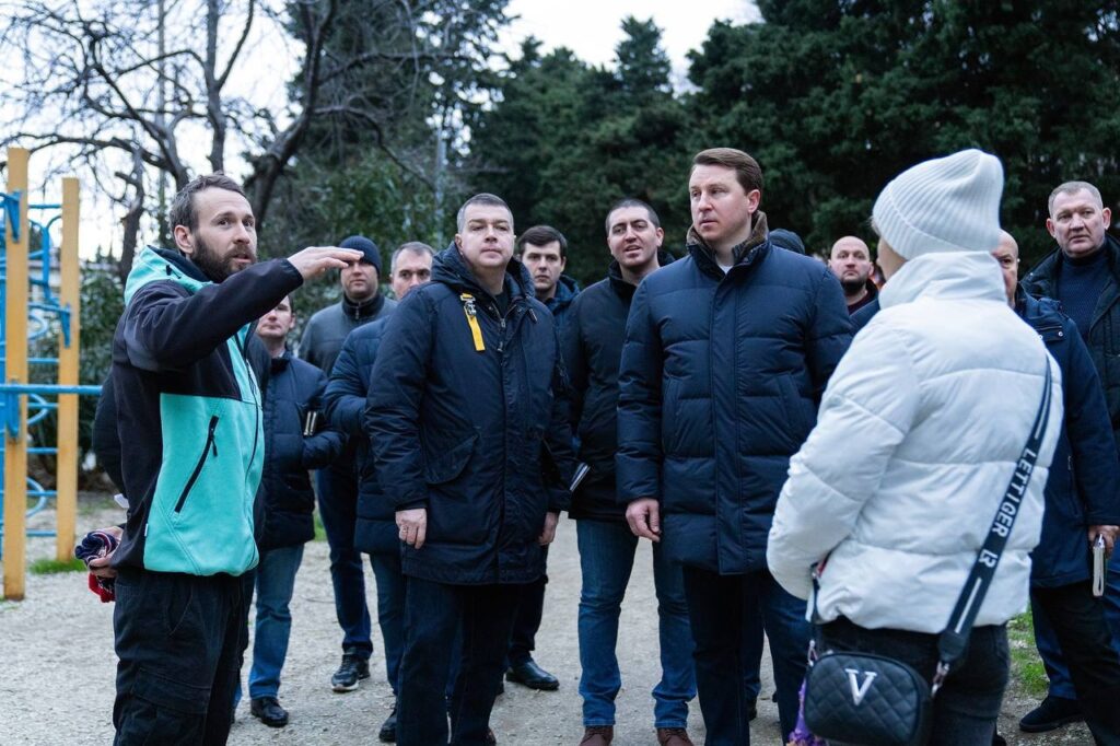 В микрорайоне Голубые Дали благоустроят пешеходные маршруты, ведущие к морю 