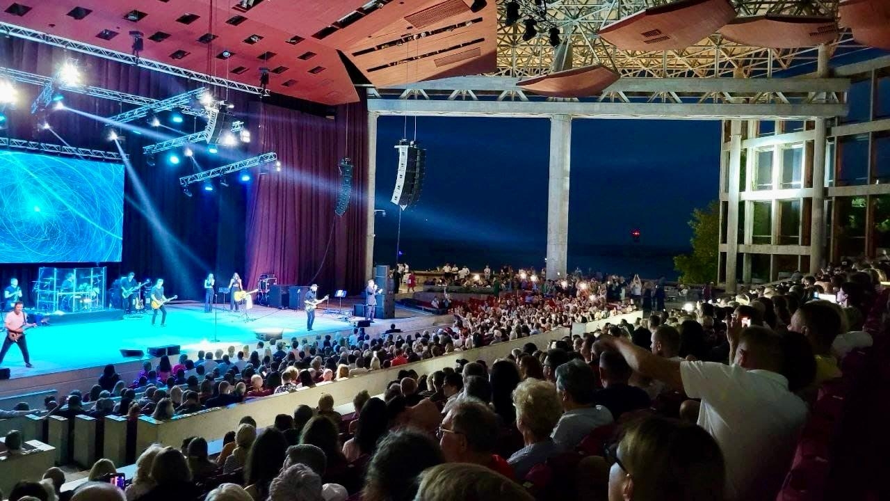 В Сочи концертный зал «Фестивальный» открыл 45 й сезон